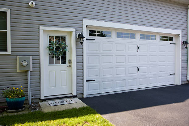 24/7 Emergency Garage Door Panel Replacement experts in Richmond, KY